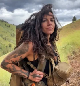 Laura Zerra Partner, Age, Net Worth, Height, Career & Relationship Details